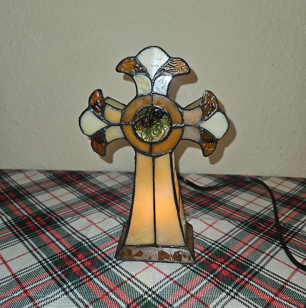 Dale Tiffany Amber and Cream Stained Glass Cross Lamp
